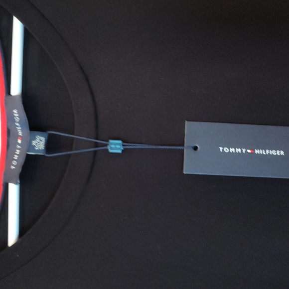 Dress - Picture 2 of 10